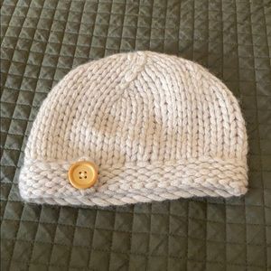 Banana republic cashmere beanie, never worn